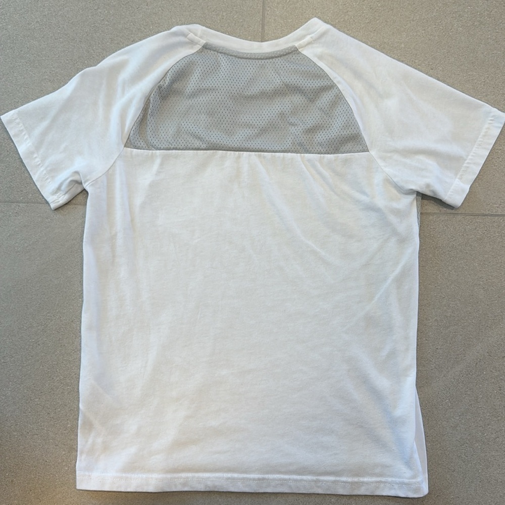 Abercrombie Kids Tee Shirt! - Picture 7 of 7